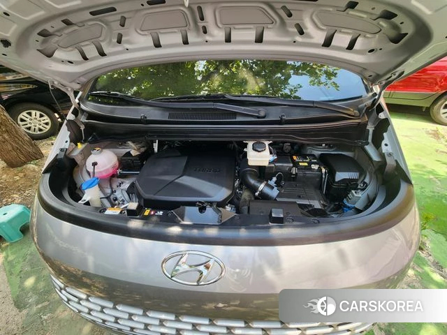 Hyundai Staria 2023 Серебряный из Кореи, фото 4