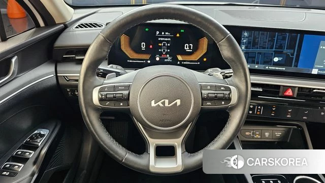 Kia The New K5 3rd generation 2023 Белый из Кореи, фото 4