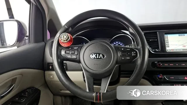 Kia The New Carnival 2018 Серебряный из Кореи, фото 4
