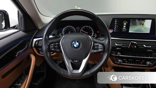 BMW 5 Series (G30) 2018 Белый из Кореи, фото 4