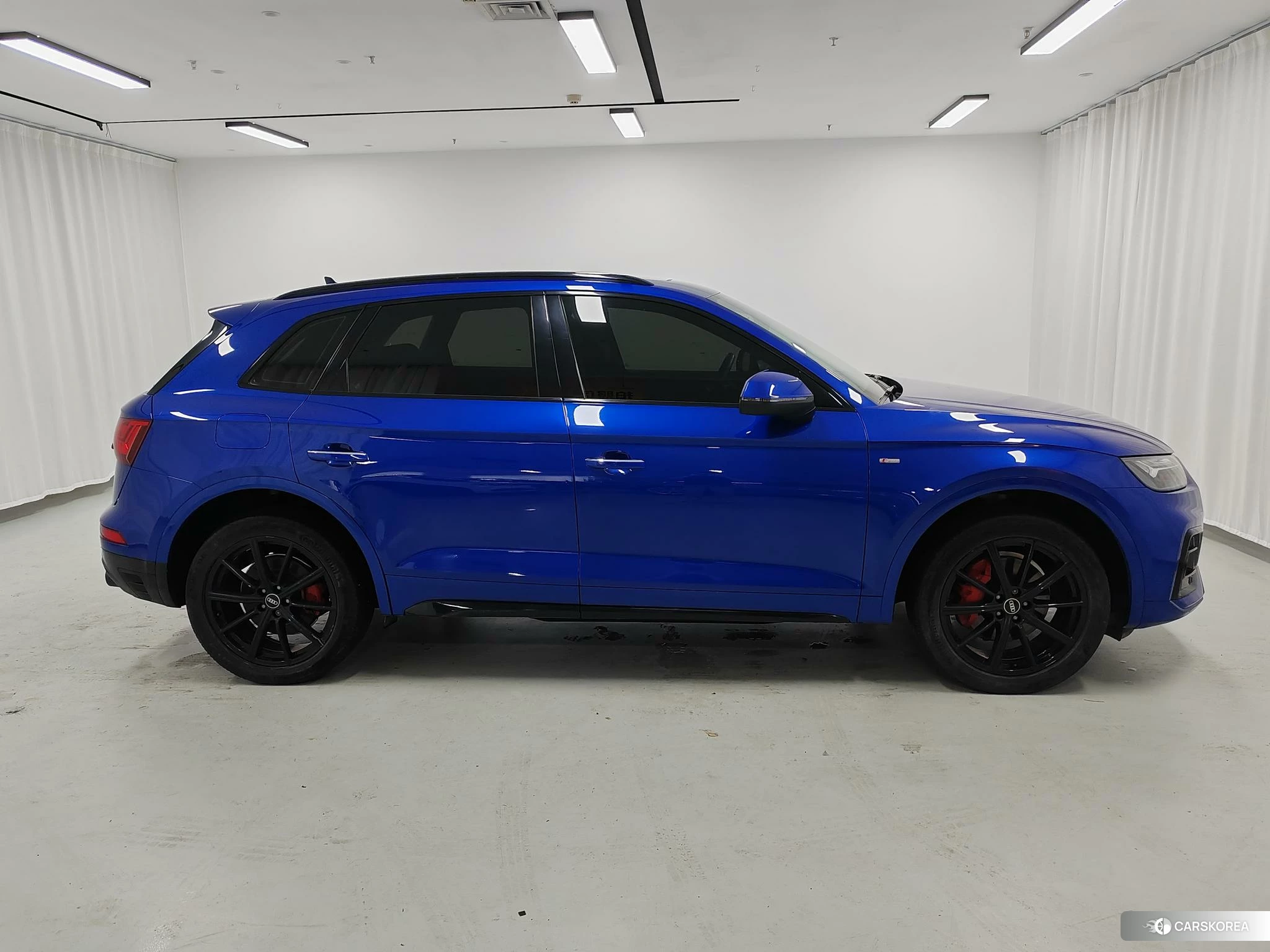 Audi Q5L 2021 Синий из Китая, фото 4