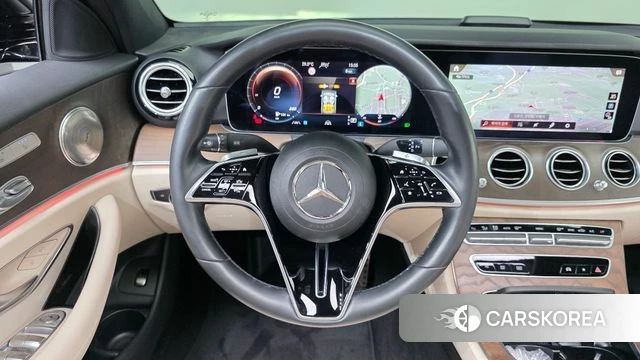 Mercedes-Benz E-Class W213 2022 Черный из Кореи, фото 4