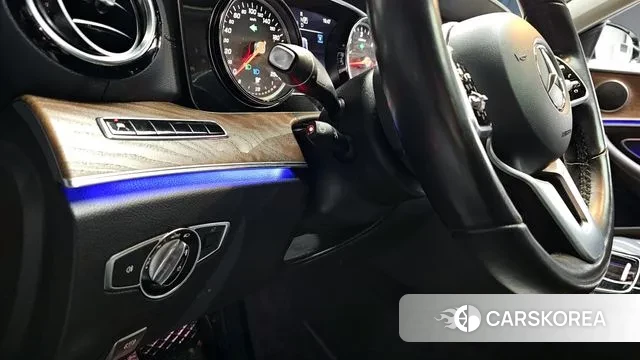 Mercedes-Benz E-Class W213 2020 Черный из Кореи, фото 4