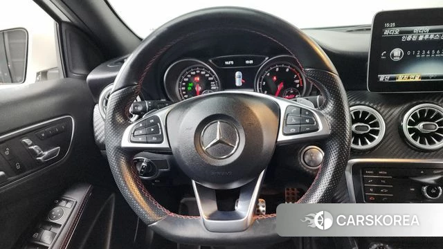 Mercedes-Benz A-Class W176 2018 Белый из Кореи, фото 4