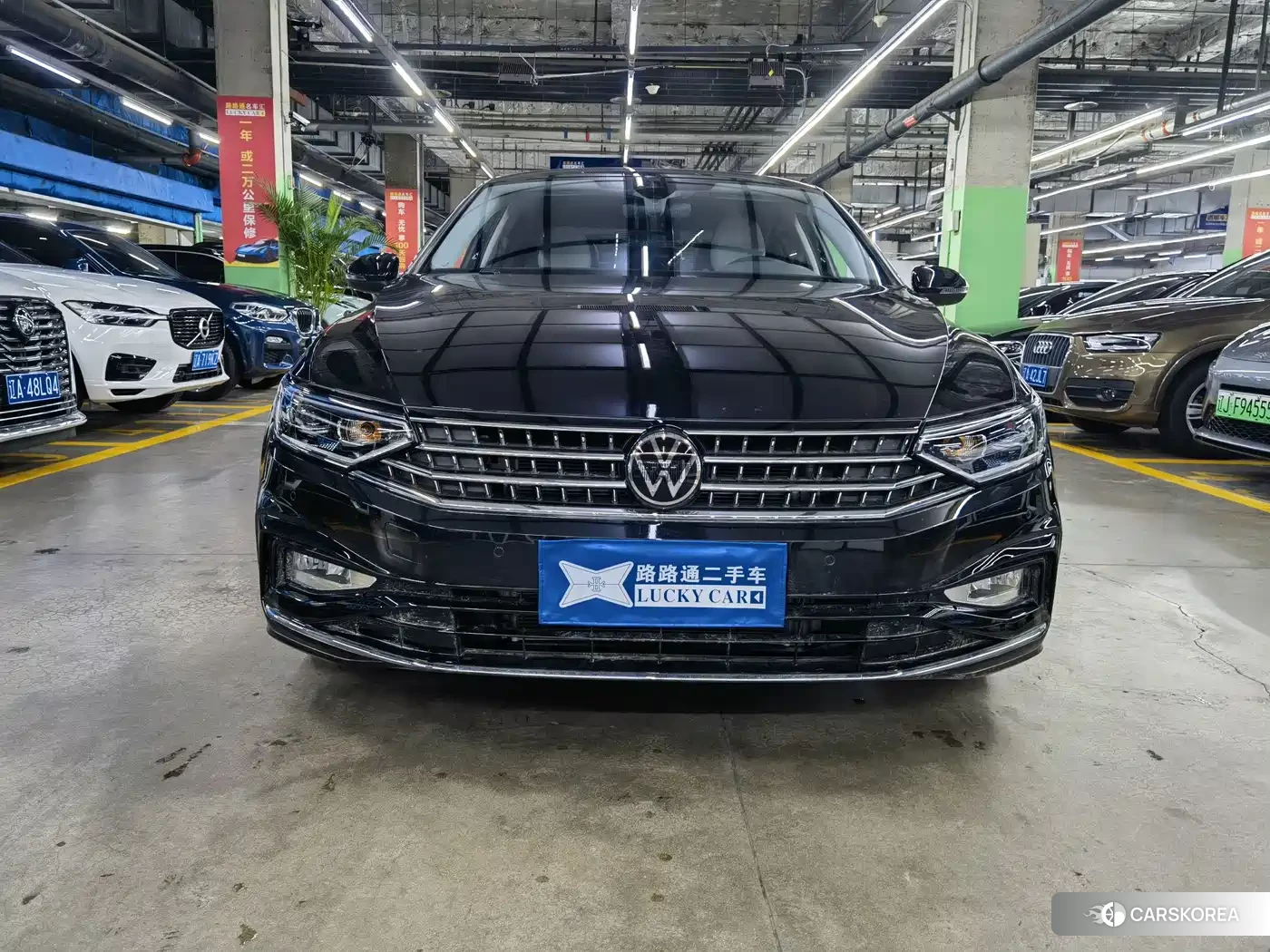 Volkswagen Magotan 2026 Черный из Китая, фото 4