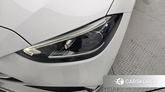 Mercedes-Benz C-Class W206 2023 Белый из Кореи, фото 4