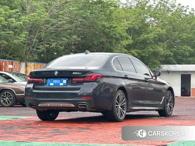 BMW 5 series 2022 Черный из Китая, фото 4
