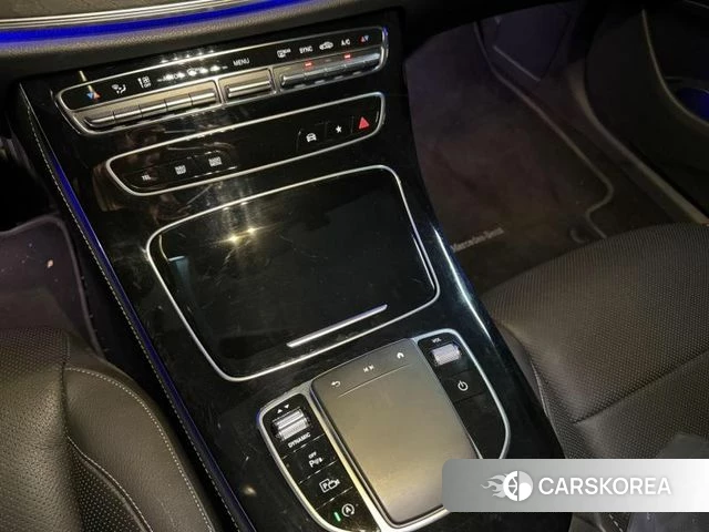 Mercedes-Benz E-Class W213 2022 Серебристо-серый из Кореи, фото 4