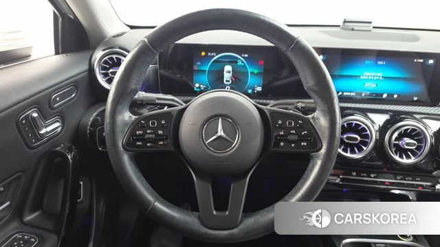 Mercedes-Benz A-Class W177 2020 Белый из Кореи, фото 4