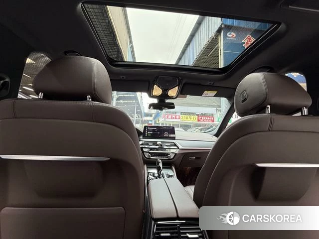 BMW 5 series 2023 Черный из Китая, фото 4