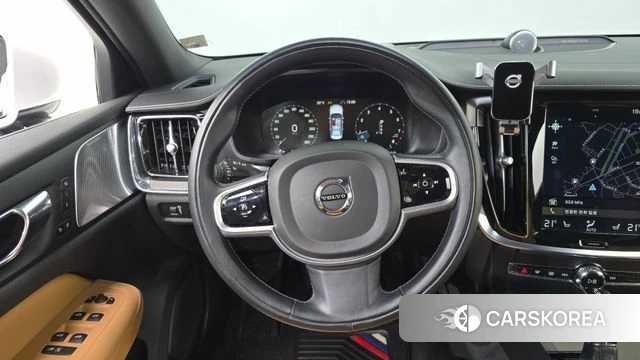 Volvo S60 3rd generation 2020 Белый из Кореи, фото 4