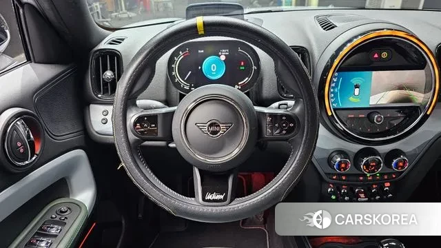 Mini Cooper Countryman 2022 Светло-серебряный цвет из Кореи, фото 4