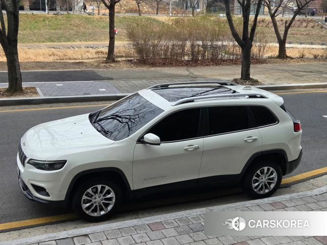 Jeep Cherokee (KL) 2018 Жемчужный цвет из Кореи, фото 4