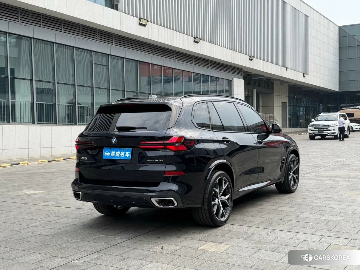BMW X5 2023 Черный из Китая, фото 4