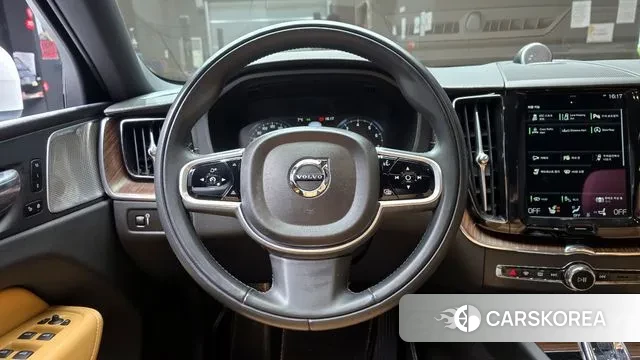 Volvo XC60 second Generation 2021 Белый из Кореи, фото 4