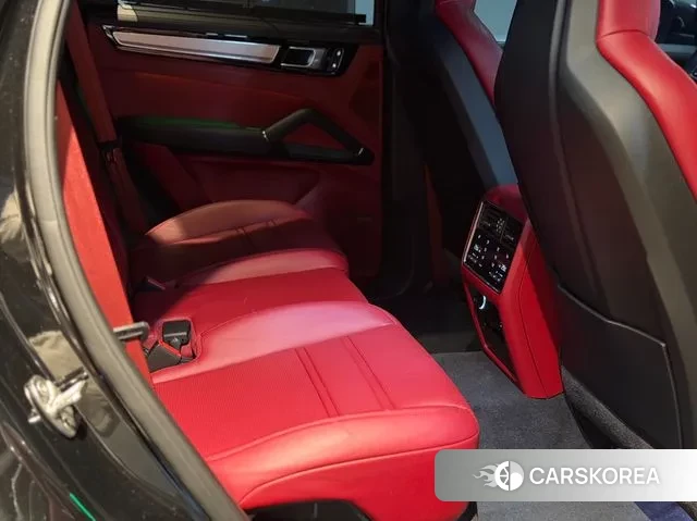 Porsche Cayenne (PO536) 2023 Черный из Кореи, фото 4