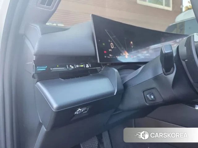 BMW 5 Series (G60) 2023 Белый из Кореи, фото 4