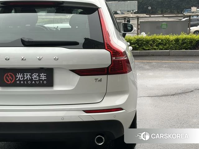 Volvo XC60 2019 Белый из Китая, фото 4