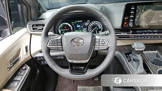 Toyota Sienna 4th Generation 2023 Серый из Кореи, фото 4