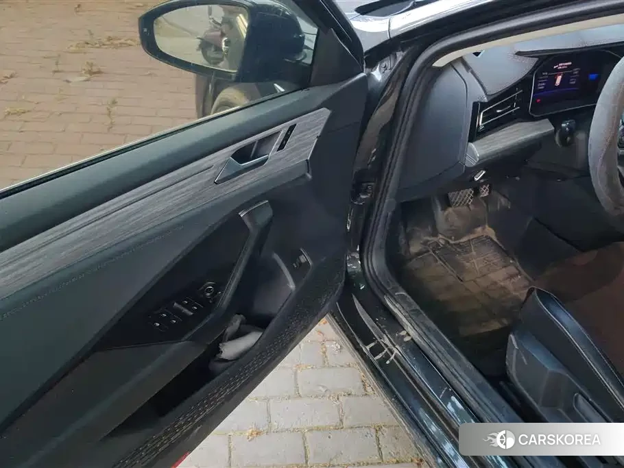 Volkswagen Sagitar 2023 Другой из Китая, фото 4