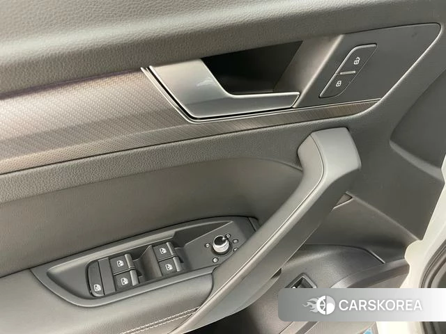 Audi Q5L 2023 Белый из Китая, фото 4
