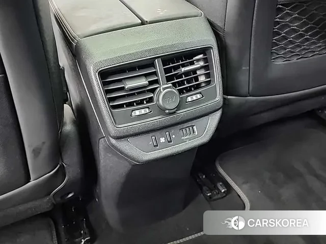 Peugeot 5008 second generation 2019 Белый из Кореи, фото 4