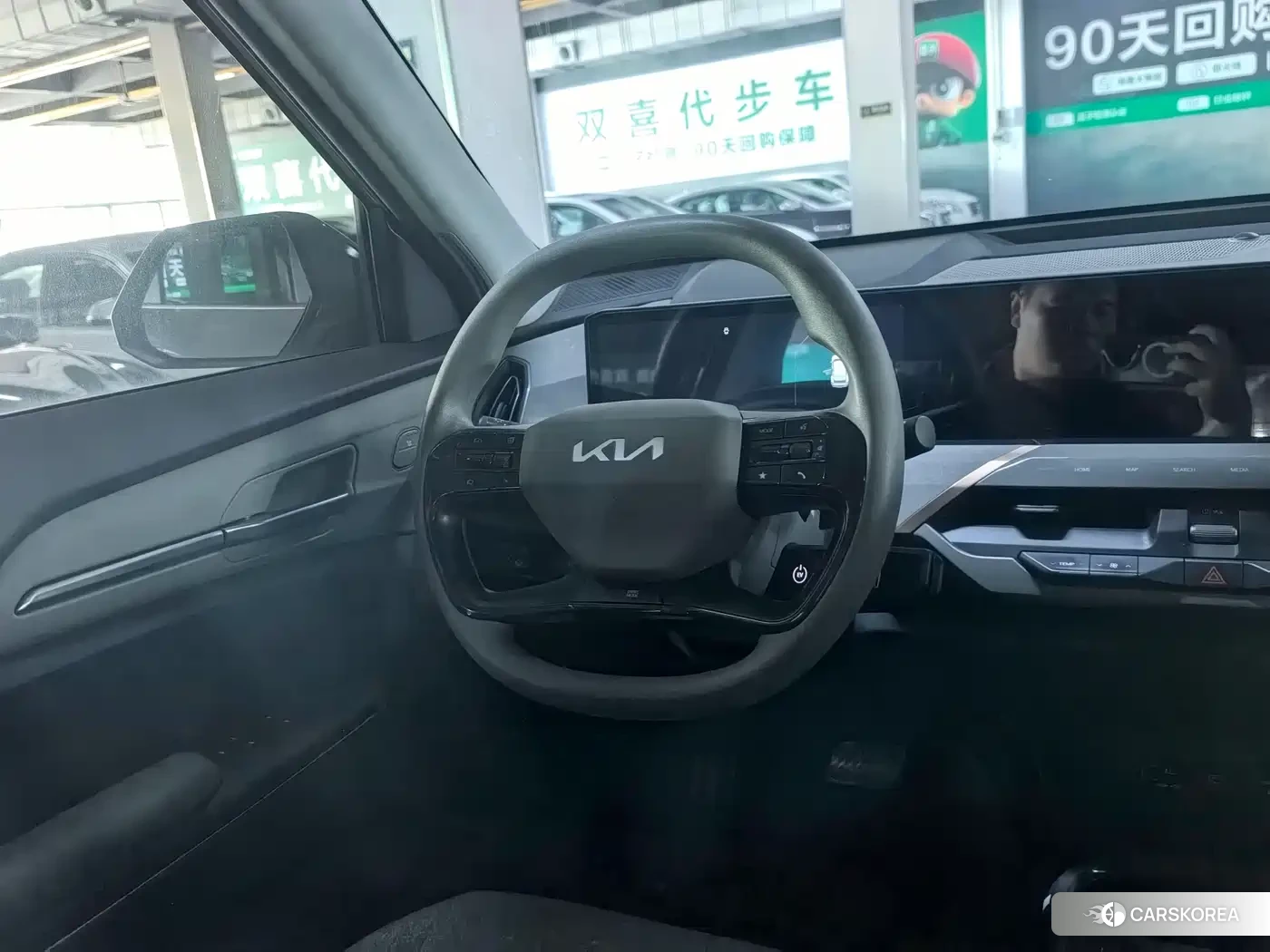 Kia EV5 2024 Silver/gray из Китая, фото 4