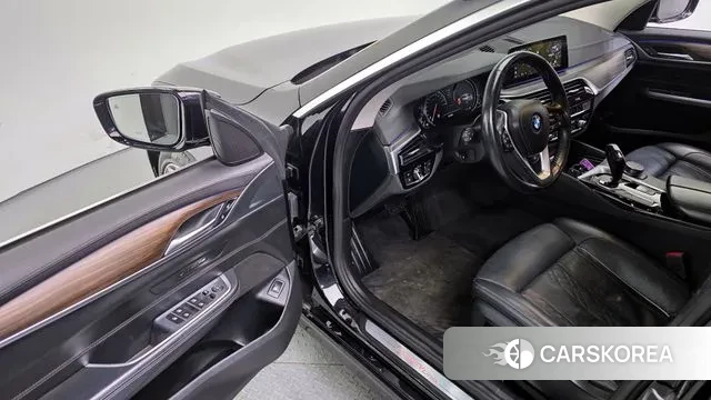 BMW 6 Series GT (G32) 2018 Черный из Кореи, фото 4