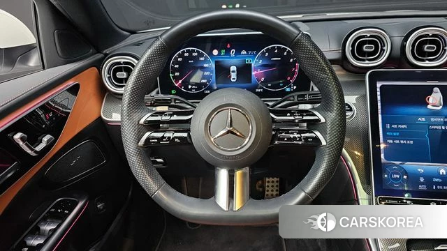 Mercedes-Benz C-Class W206 2023 Белый из Кореи, фото 4
