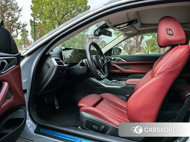 BMW 4 series 2025 Серебристо-серый из Китая, фото 4