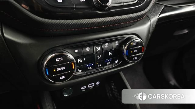 Chevrolet (GM Daewoo) Trailblazer 2021 Белый из Кореи, фото 4