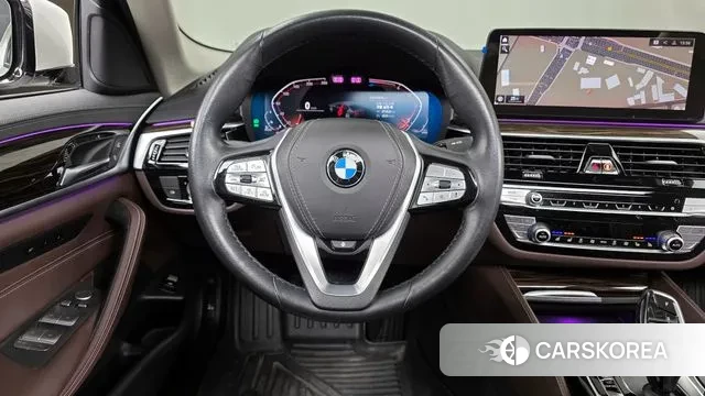 BMW 5 Series (G30) 2022 Белый из Кореи, фото 4