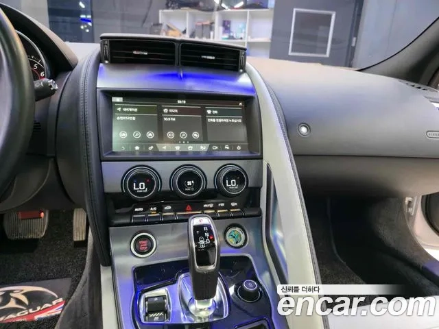 Jaguar F-TYPE 2018 Серебряный из Кореи, фото 4