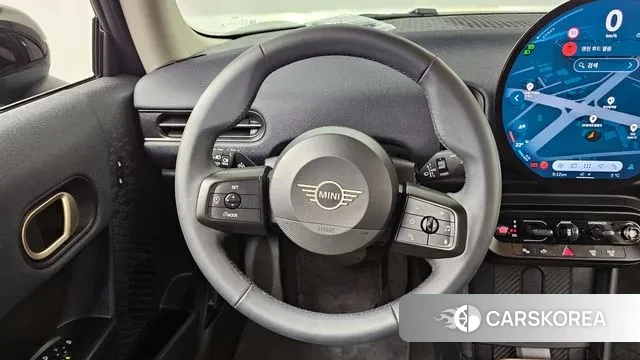Mini Cooper C 4th generation 2025 Зеленый из Кореи, фото 4