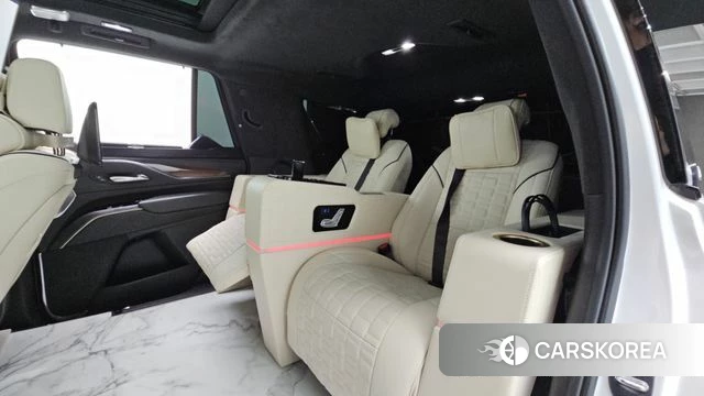 Cadillac Escalade 5th Generation 2021 Белый из Кореи, фото 4