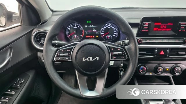 Kia The New K3 2nd generation 2022 Белый из Кореи, фото 4