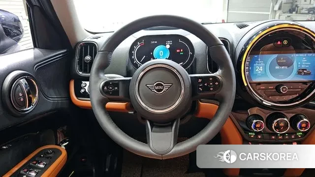 Mini Cooper Countryman 2024 Черный из Кореи, фото 4