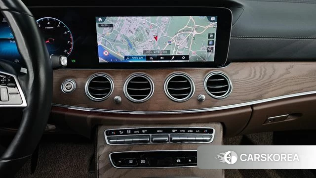 Mercedes-Benz E-Class W213 2021 Черный из Кореи, фото 4