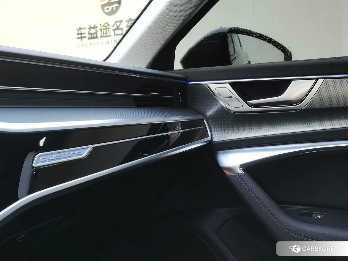 Audi A6 (import) 2021 Черный из Китая, фото 4