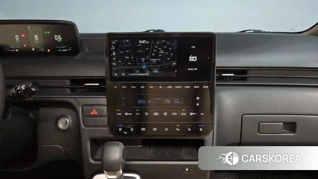 Hyundai Staria 2023 Белый из Кореи, фото 4