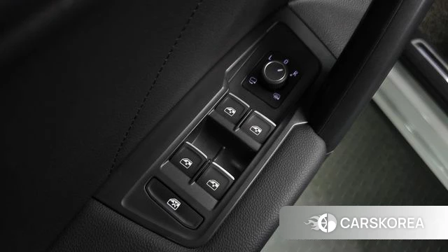 Volkswagen Tiguan Allspace 2022 Белый из Кореи, фото 4