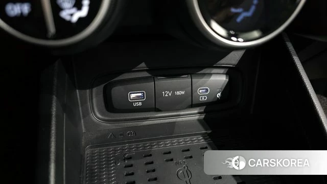 Hyundai Venue 2023 Серый из Кореи, фото 4