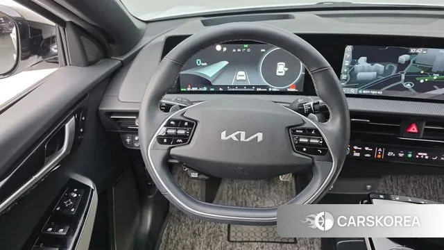 Kia EV6 2022 Белый из Кореи, фото 4