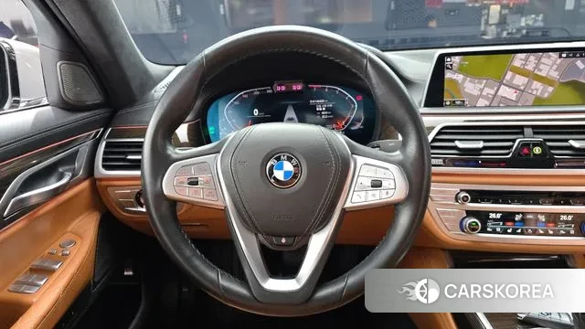 BMW 7 Series (G11) 2021 Серебристо-серый из Кореи, фото 4