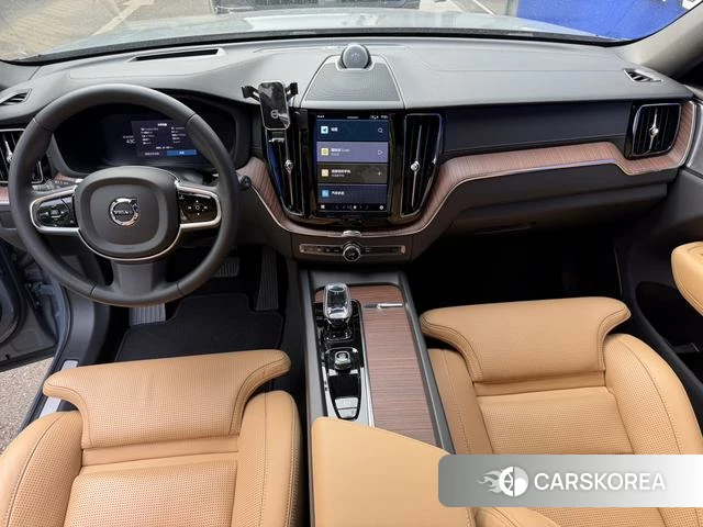 Volvo XC60 PHEV 2024 Темно-серый из Китая, фото 4