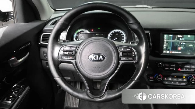 Kia Niro 2018 Белый из Кореи, фото 4