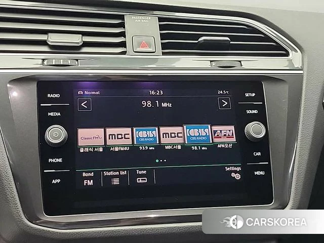 Volkswagen Tiguan second Generation 2018 Серебряный из Кореи, фото 4
