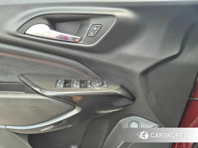 Chevrolet (GM Daewoo) Trax Crossover 2023 Красный из Кореи, фото 4
