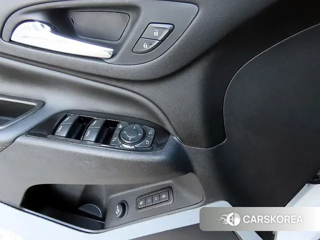 Chevrolet (GM Daewoo) The New Equinox 2022 Белый из Кореи, фото 4