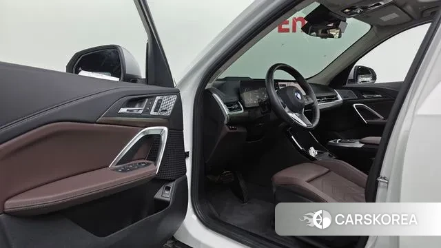 BMW X1 (U11) 2024 Белый из Кореи, фото 4